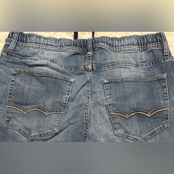 American Eagle Outfitters Women’s Size Medium Active Flex Denim Blue Jeans EUC - Picture 8 of 9